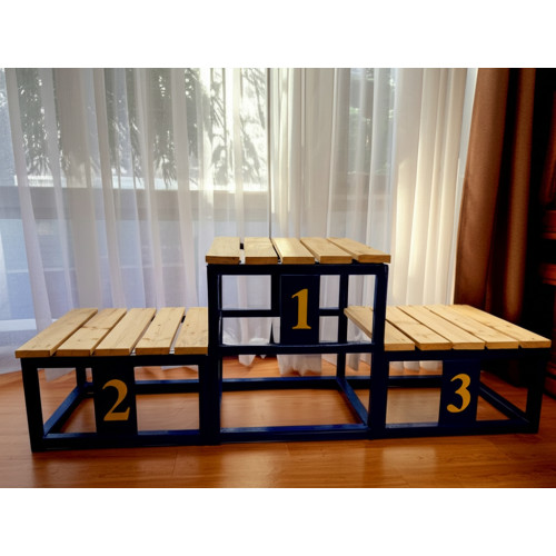 Пьедестал для победителей